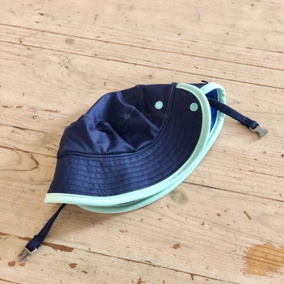 Patagonia Baby Reversible Capilene® Silkweight Hat - Picture 1 of 1